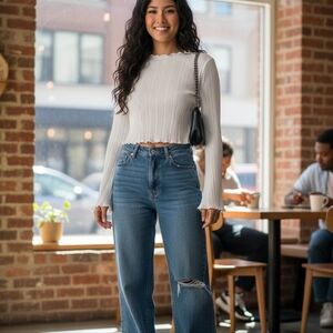 Forever 21 Cream Pleated Long Sleeve Blouse